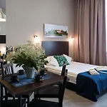 Happy Tower Aparthotel 3*