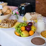 Happy Tower Aparthotel 3*