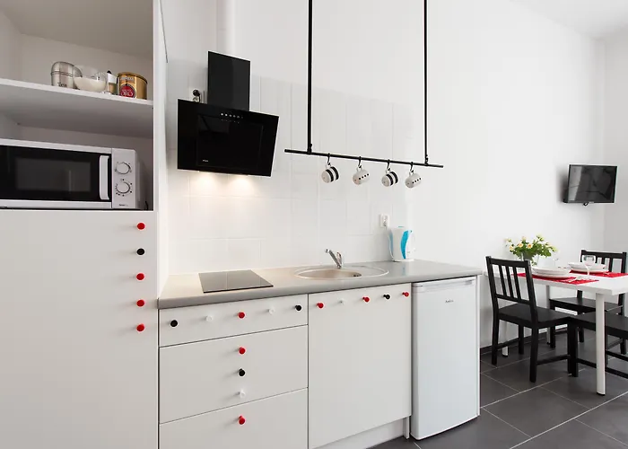 Happy Tower Aparthotel