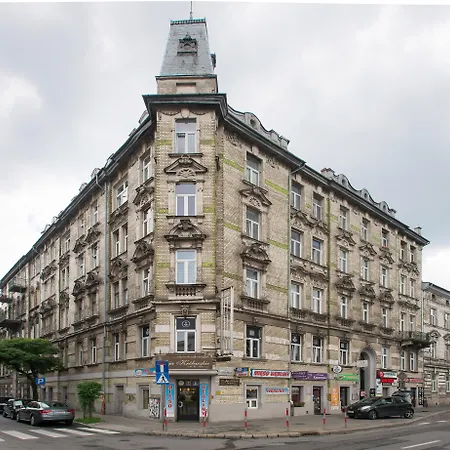 Appart hôtel Happy Tower 3*